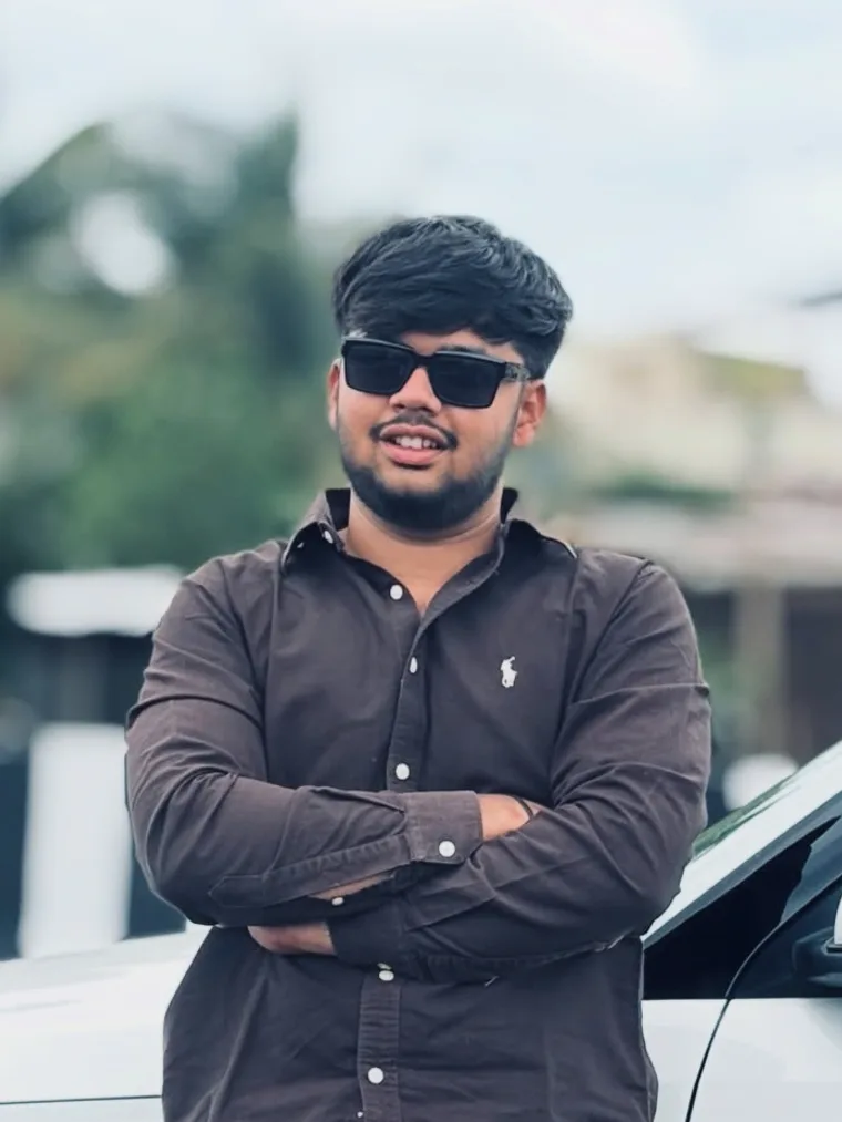 इम्रान अत्तार — संचालक, हॉटेल अतिथी